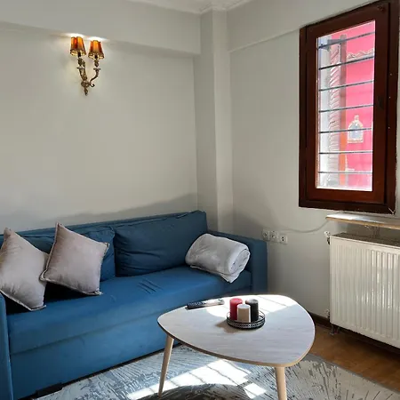C.1 Elia Old_town Apartment